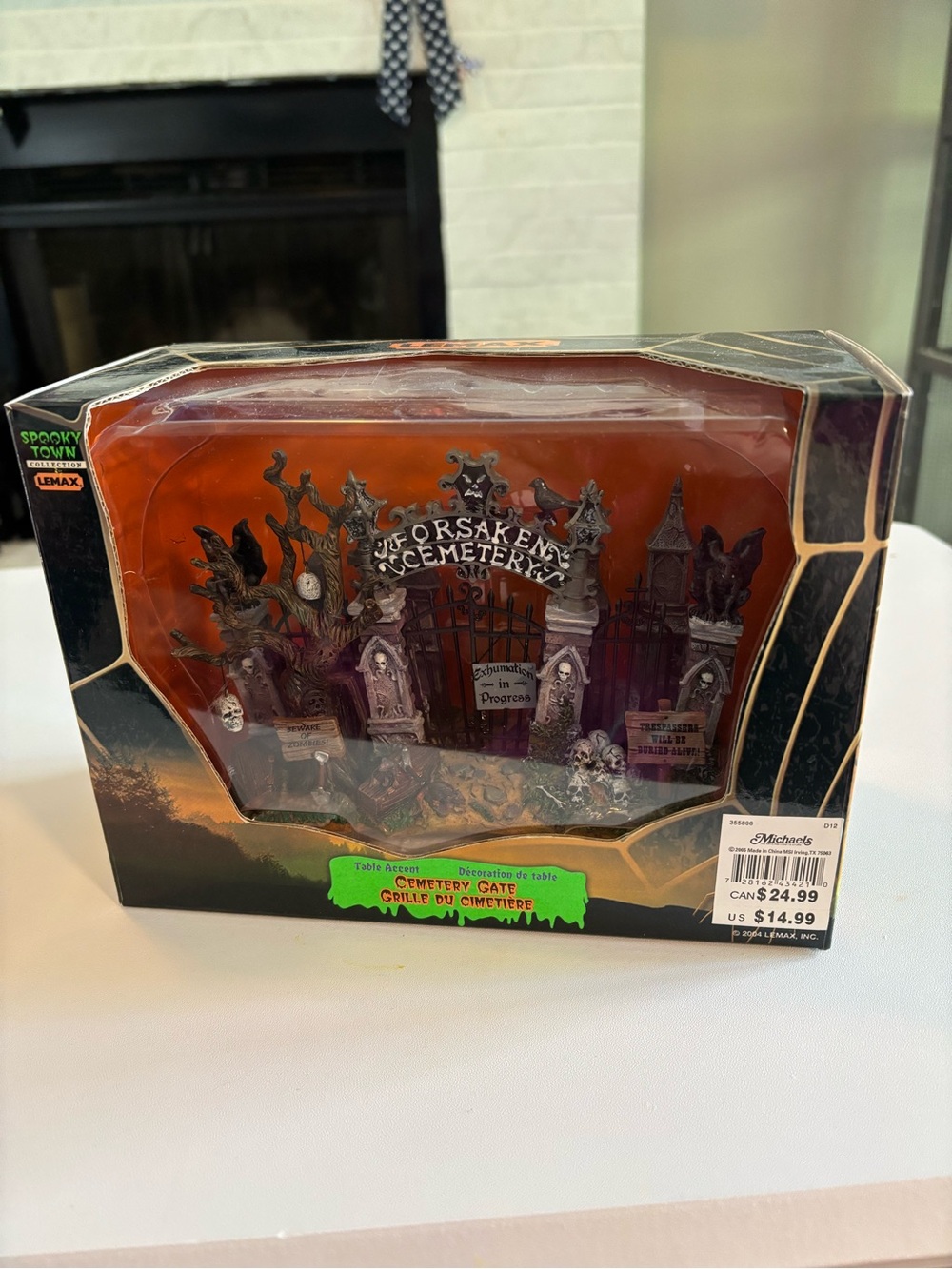 Lemax Spooky Town 2004 Cemetery Gate Forsaken Cemetery #43421 EUC In Box